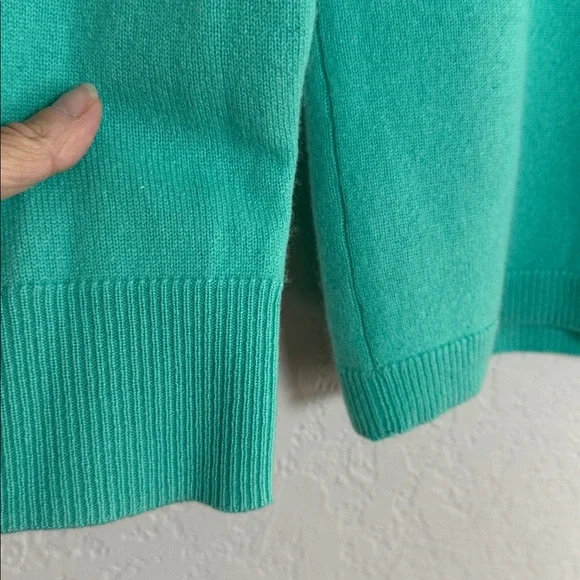NEW Talbots Aqua Blue 100% Pure Cashmere Sweater Buttons Crew Neck Luxury Soft - Picture 6 of 7